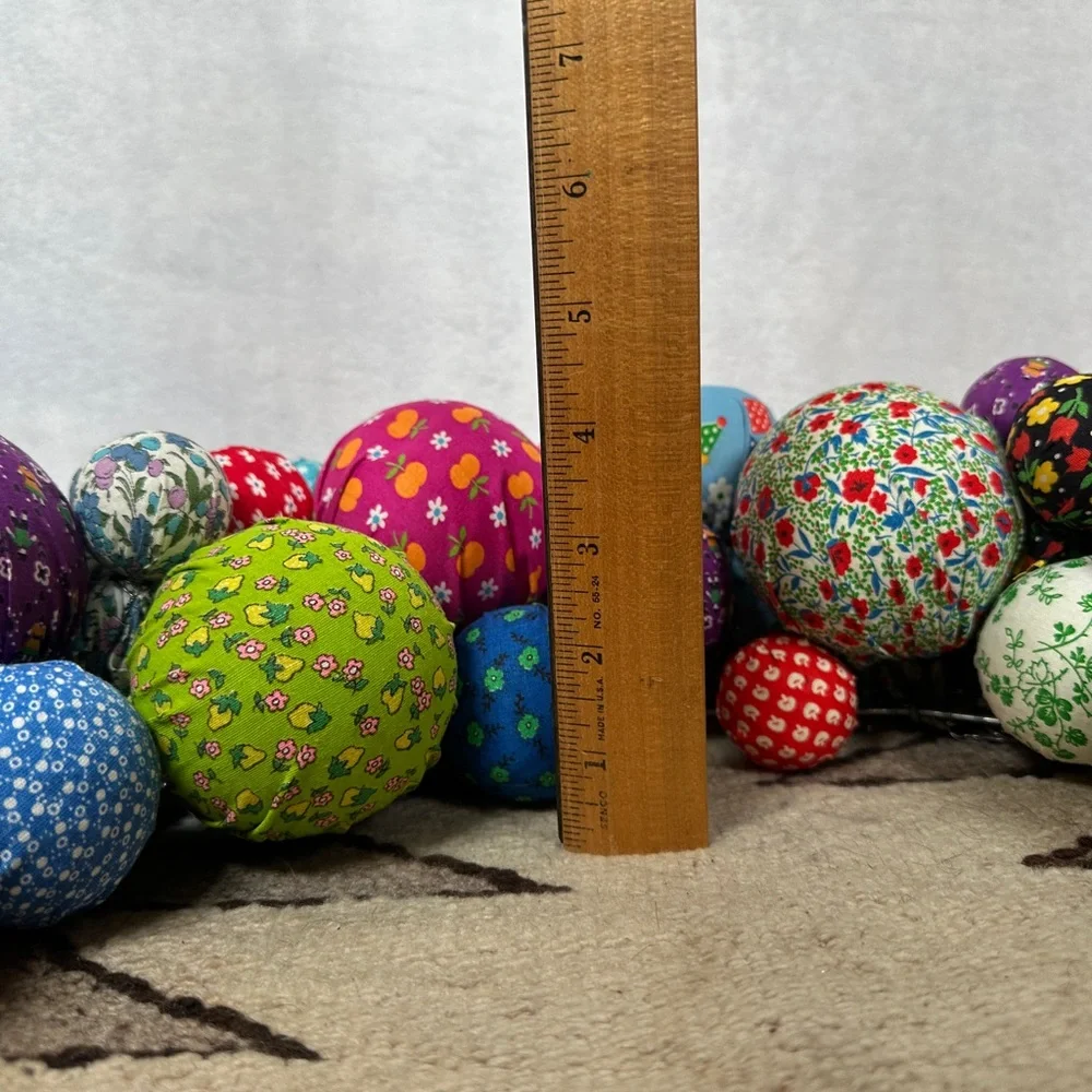 Colorful Fabric Ball Wreath vintage retro 50s‎ 60s